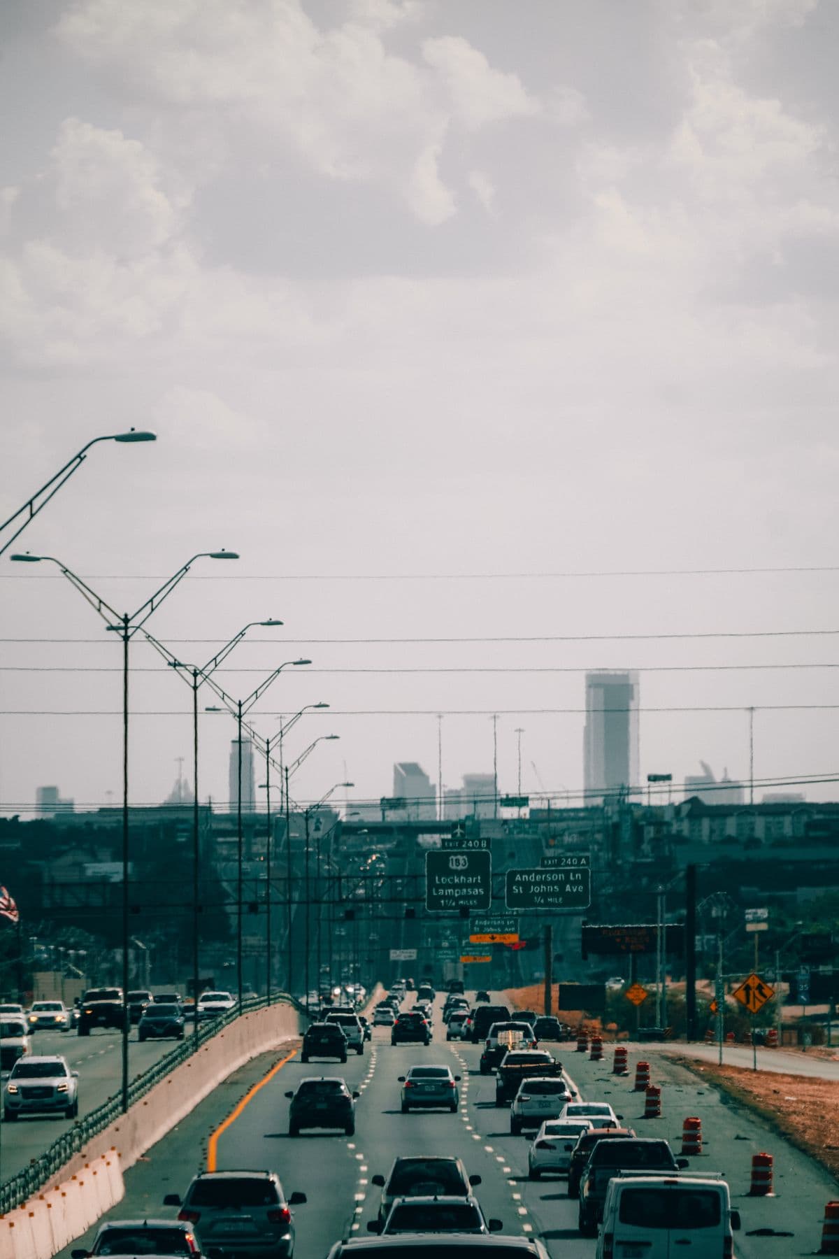 Traffic on an urban roadway